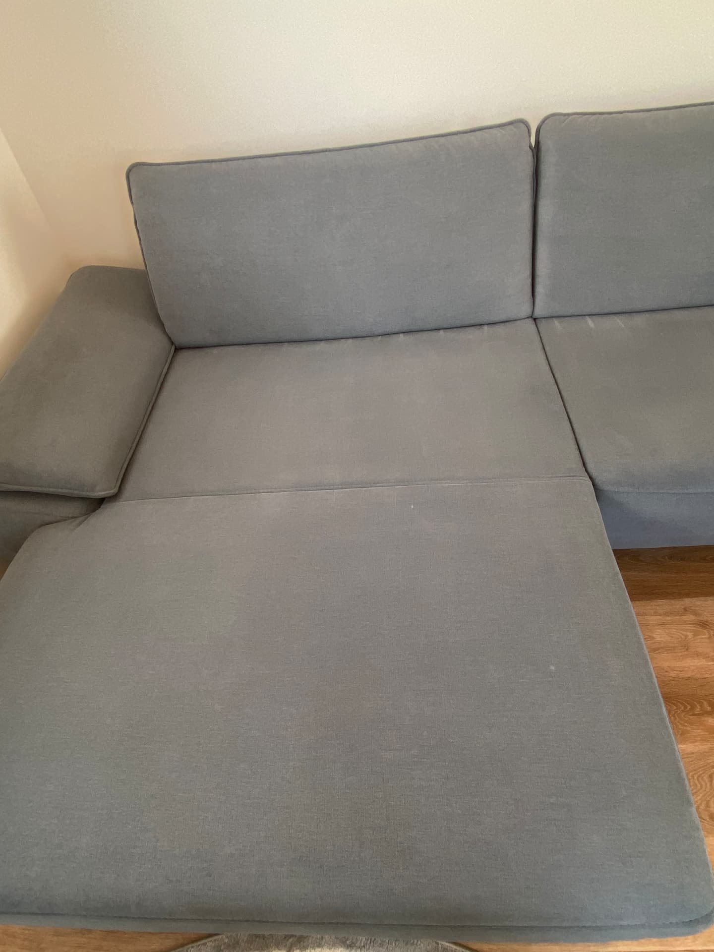 Ecksofa grau · München nachher