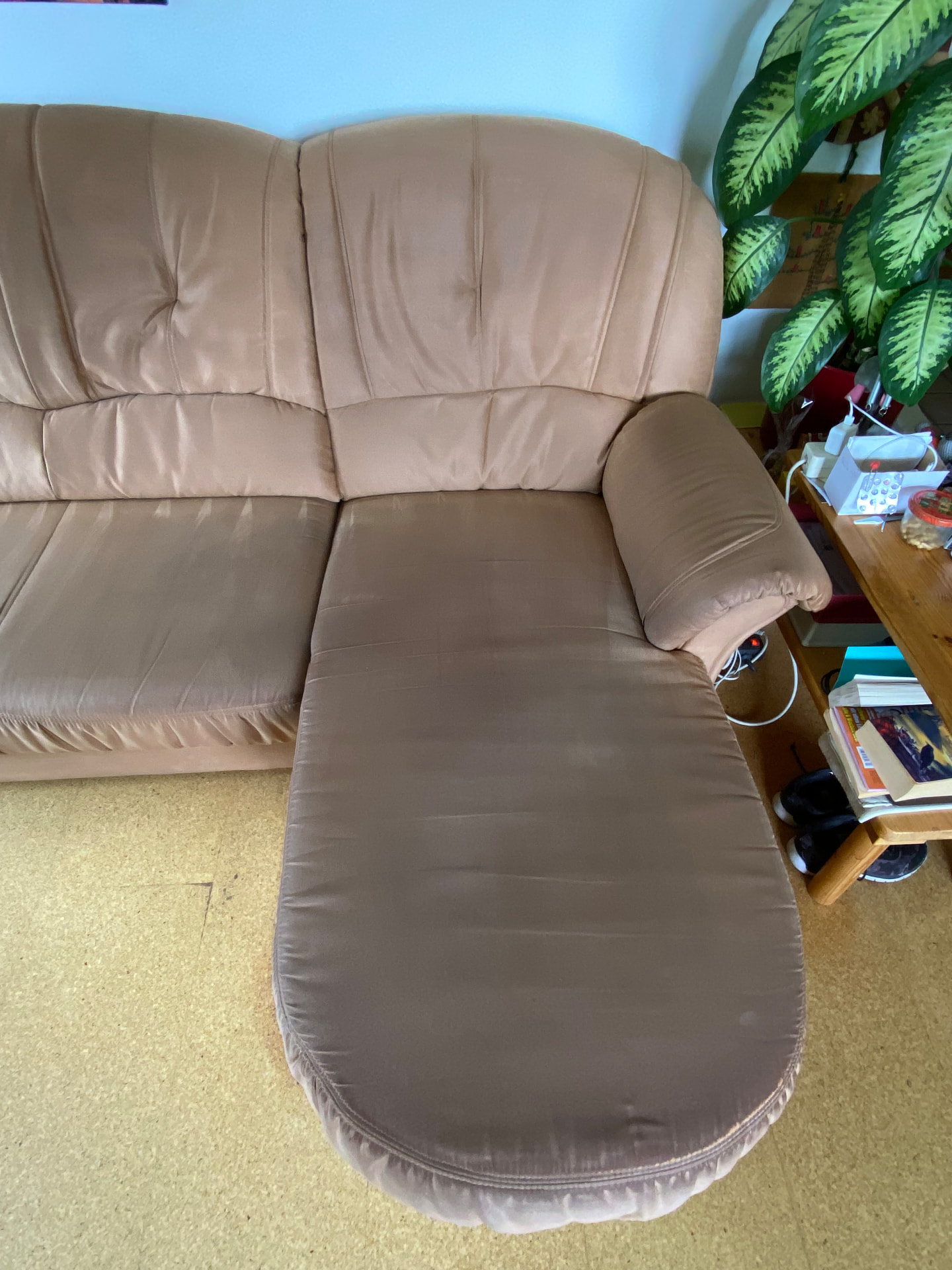 Longchair Microfaser beige · Bayern nachher