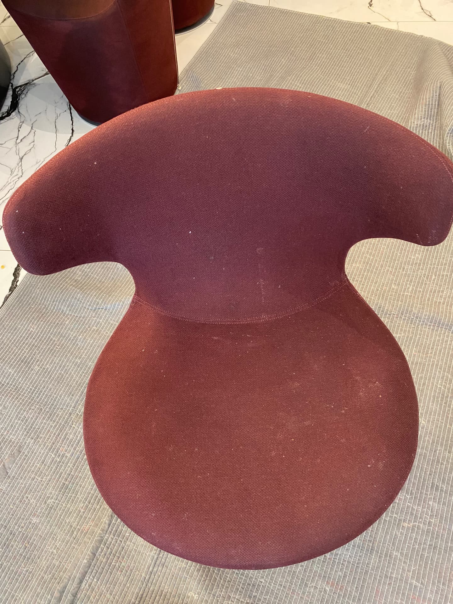 Designstuhl bordeaux · München vorher
