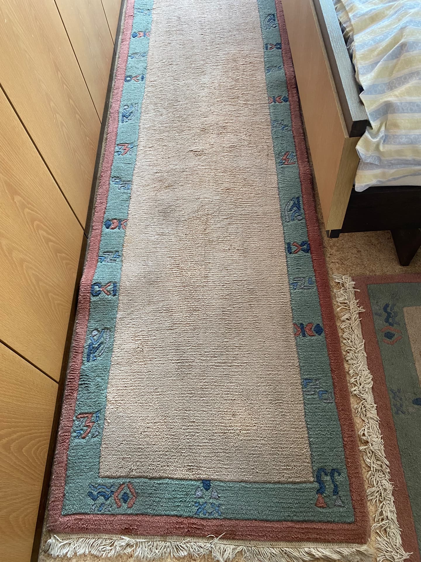 Läufer beige Detail · Bayern nachher